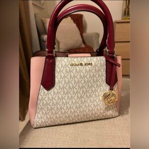 Micheal kors bag